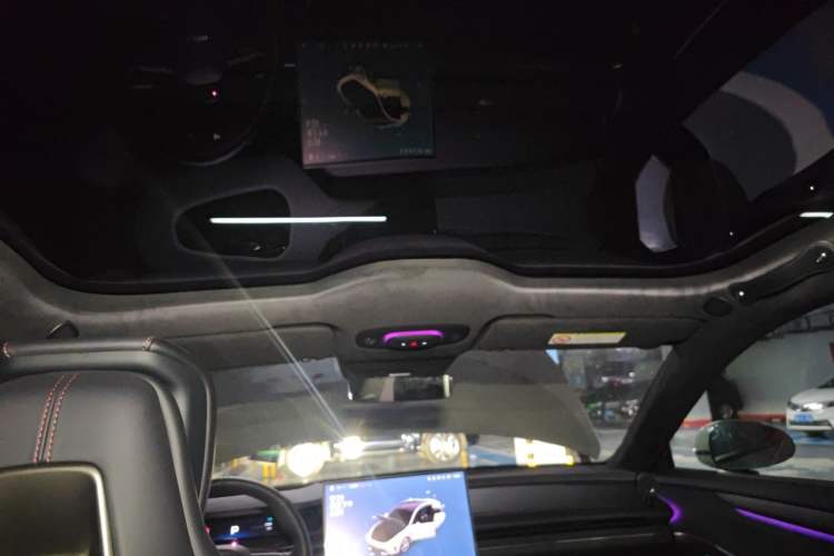 Used Xiaomi Auto SU7 2024 Four-Wheel Drive Ultra-Long Range Advanced Intelligent Driving Max Edition Headliner