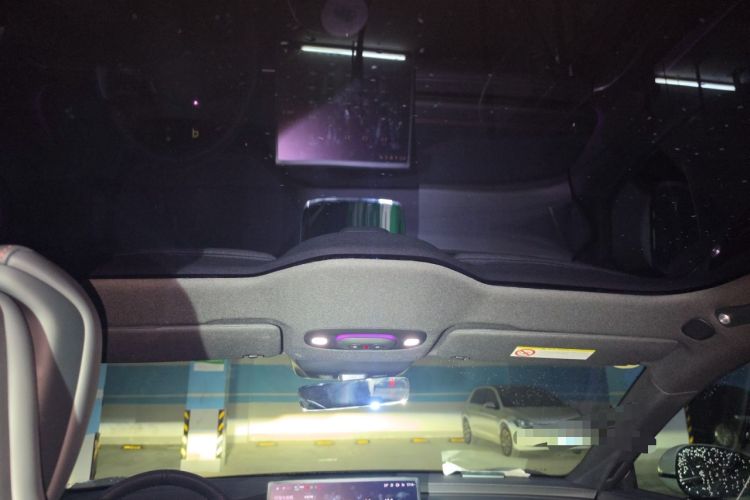 Used Xiaomi Auto SU7 2024 Rear-Drive Ultra-Long Range Advanced Pro-Level Intelligent Driving Version Headliner