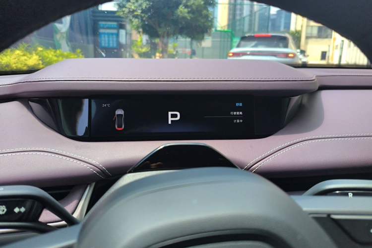 Used Xiaomi Auto SU7 2024 Four-Wheel Drive Ultra-Long Range Advanced Intelligent Driving Max Edition Instrument Cluster