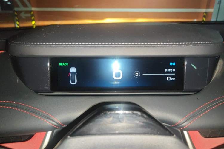 Used Xiaomi Auto SU7 2024 Rear-Drive Long-Range Intelligent Driving Version Instrument Cluster