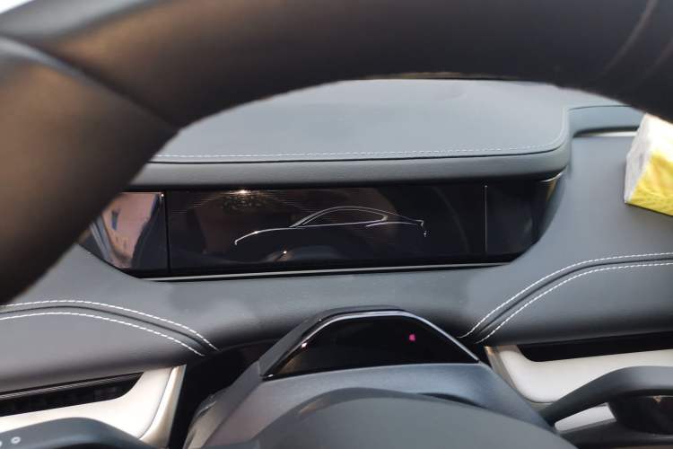 Used Xiaomi Auto SU7 2024 Rear-Drive Ultra-Long Range Advanced Pro-Level Intelligent Driving Version Instrument Cluster