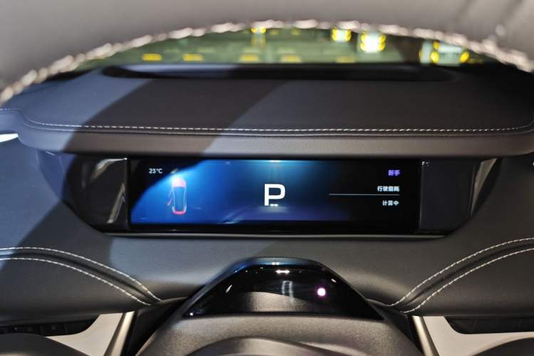 Used Xiaomi Auto SU7 2024 Four-Wheel Drive Ultra-Long Range Advanced Intelligent Driving Max Edition Instrument Cluster