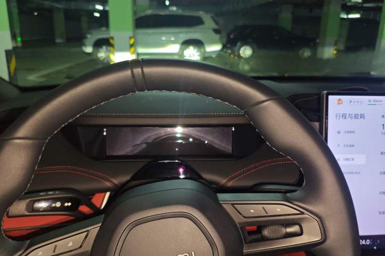 Used Xiaomi Auto SU7 2024 Rear-Drive Ultra-Long Range Advanced Pro-Level Intelligent Driving Version Instrument Cluster