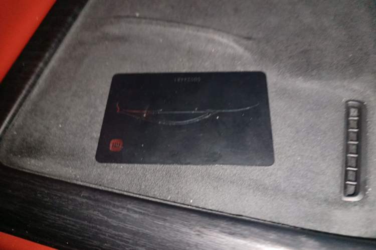 Used Xiaomi Auto SU7 2024 Rear-Drive Long-Range Intelligent Driving Version Interior 1