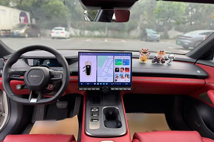 Used Xiaomi Auto SU7 2024 Rear-Drive Long-Range Intelligent Driving Version Interior 2