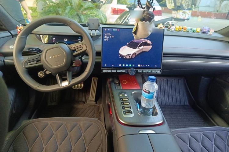 Used Xiaomi Auto SU7 2024 Four-Wheel Drive Ultra-Long Range Advanced Intelligent Driving Max Edition Interior 2