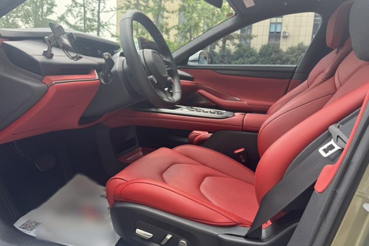 Used Xiaomi Auto SU7 2024 Rear-Drive Ultra-Long Range Advanced Pro-Level Intelligent Driving Version Interior 2