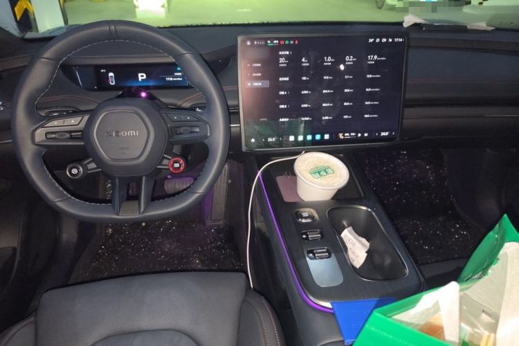 Used Xiaomi Auto SU7 2024 Rear-Drive Ultra-Long Range Advanced Pro-Level Intelligent Driving Version Interior 2
