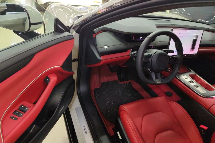 Used Xiaomi Auto SU7 2024 Rear-Drive Ultra-Long Range Advanced Pro-Level Intelligent Driving Version Interior 2