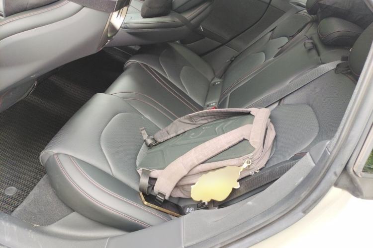 Used Xiaomi Auto SU7 2024 Rear-Drive Ultra-Long Range Advanced Pro-Level Intelligent Driving Version Interior 4
