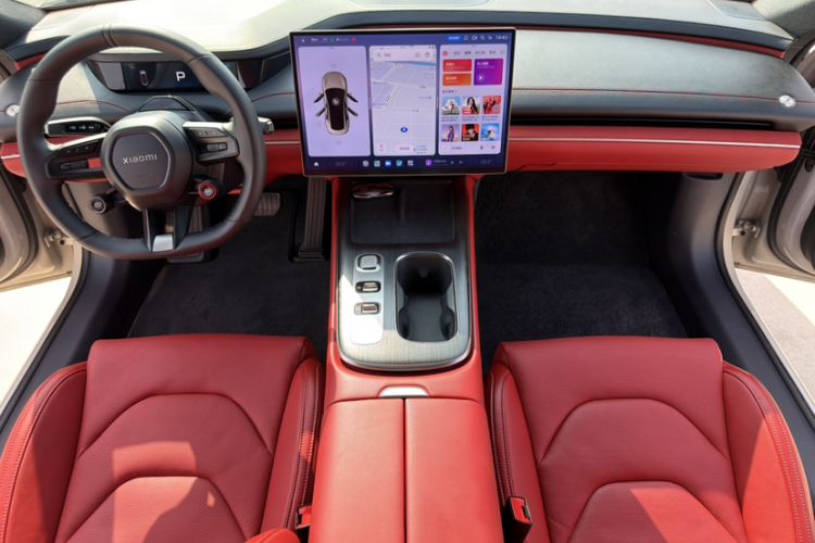 Used Xiaomi Auto SU7 2024 Rear-Drive Long-Range Intelligent Driving Version Interior 5