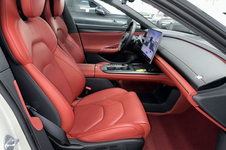 Used Xiaomi Auto SU7 2024 Rear-Drive Ultra-Long Range Advanced Pro-Level Intelligent Driving Version Interior 6