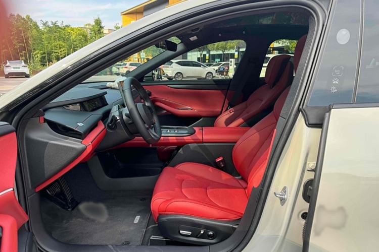 Used Xiaomi Auto SU7 2024 Rear-Drive Long-Range Intelligent Driving Version Interior 7