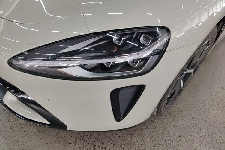 Used Xiaomi Auto SU7 2024 Rear-Drive Long-Range Intelligent Driving Version Left Front Headlight