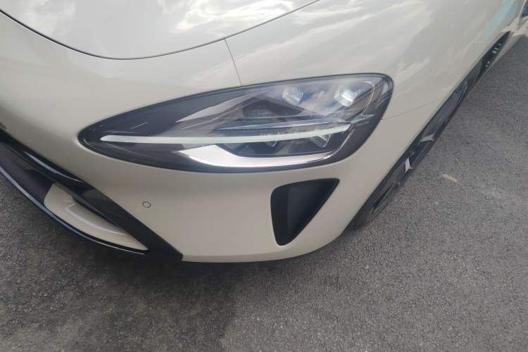 Used Xiaomi Auto SU7 2024 Rear-Drive Long-Range Intelligent Driving Version Left Front Headlight
