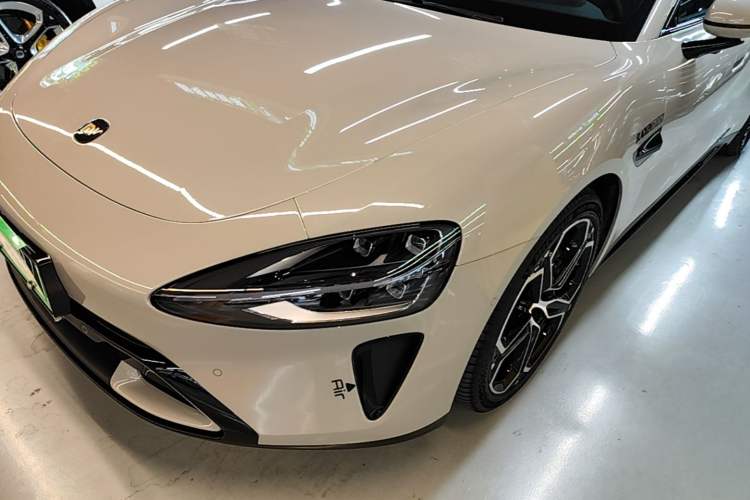 Used Xiaomi Auto SU7 2024 Four-Wheel Drive Ultra-Long Range Advanced Intelligent Driving Max Edition Left Front Headlight