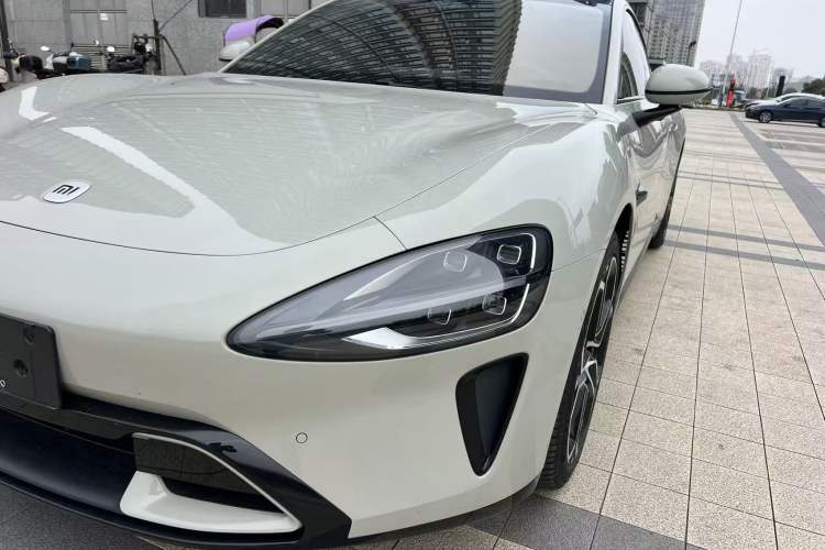 Used Xiaomi Auto SU7 2024 Rear-Drive Ultra-Long Range Advanced Pro-Level Intelligent Driving Version Left Front Headlight