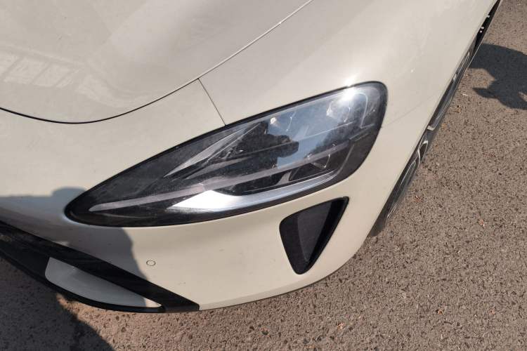 Used Xiaomi Auto SU7 2024 Rear-Drive Long-Range Intelligent Driving Version Left Front Headlight