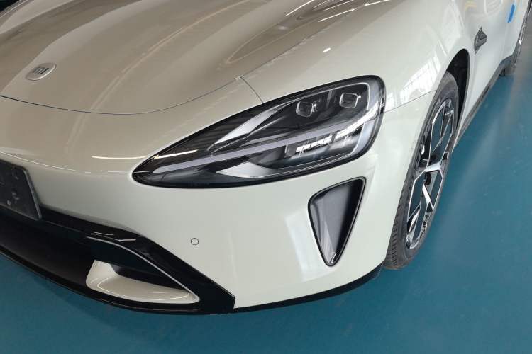 Used Xiaomi Auto SU7 2024 Rear-Drive Long-Range Intelligent Driving Version Left Front Headlight