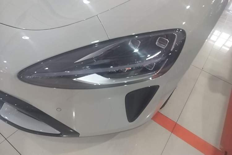 Used Xiaomi Auto SU7 2024 Rear-Drive Long-Range Intelligent Driving Version Left Front Headlight