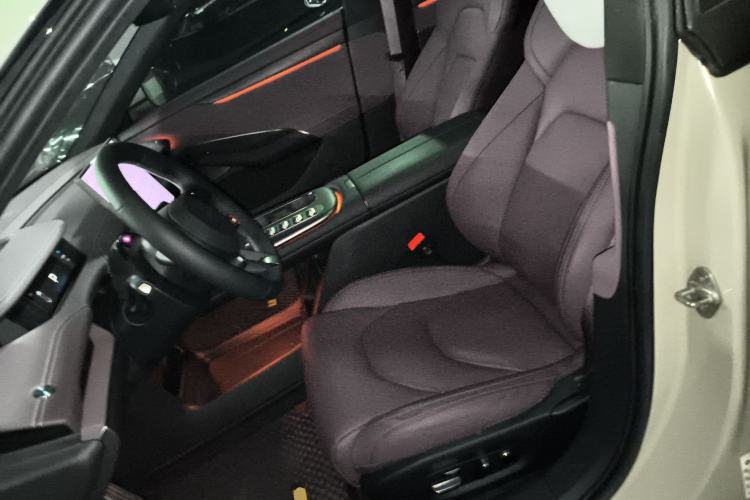 Used Xiaomi Auto SU7 2024 Four-Wheel Drive Ultra-Long Range Advanced Intelligent Driving Max Edition Left Front Seat