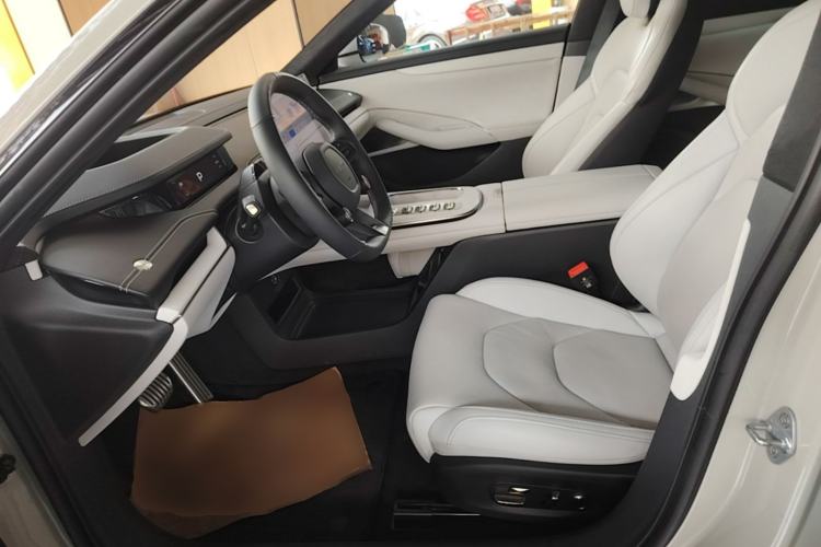 Used Xiaomi Auto SU7 2024 Four-Wheel Drive Ultra-Long Range Advanced Intelligent Driving Max Edition Left Front Seat