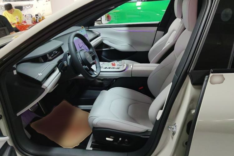 Used Xiaomi Auto SU7 2024 Four-Wheel Drive Ultra-Long Range Advanced Intelligent Driving Max Edition Left Front Seat