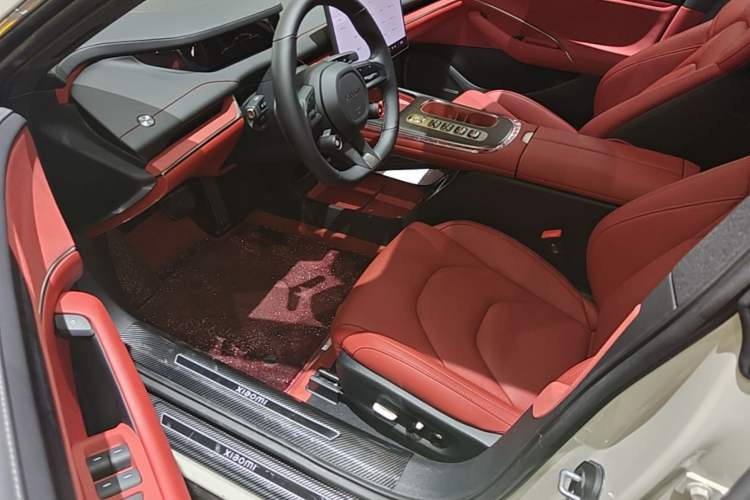 Used Xiaomi Auto SU7 2024 Rear-Drive Ultra-Long Range Advanced Pro-Level Intelligent Driving Version Left Front Seat