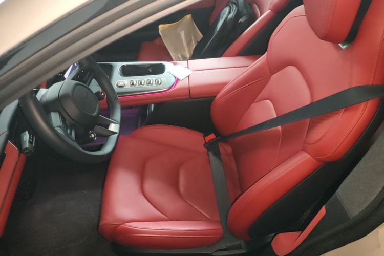 Used Xiaomi Auto SU7 2024 Rear-Drive Ultra-Long Range Advanced Pro-Level Intelligent Driving Version Left Front Seat