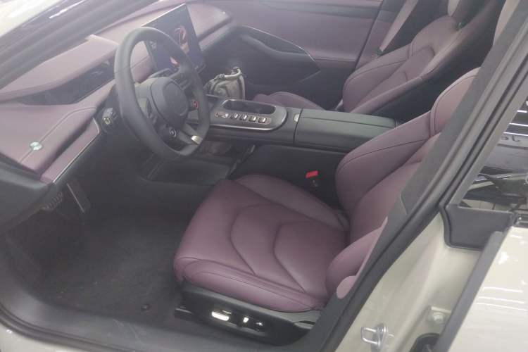 Used Xiaomi Auto SU7 2024 Four-Wheel Drive Ultra-Long Range Advanced Intelligent Driving Max Edition Left Front Seat