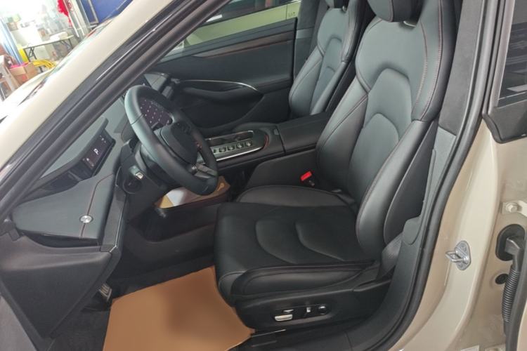 Used Xiaomi Auto SU7 2024 Four-Wheel Drive Ultra-Long Range Advanced Intelligent Driving Max Edition Left Front Seat