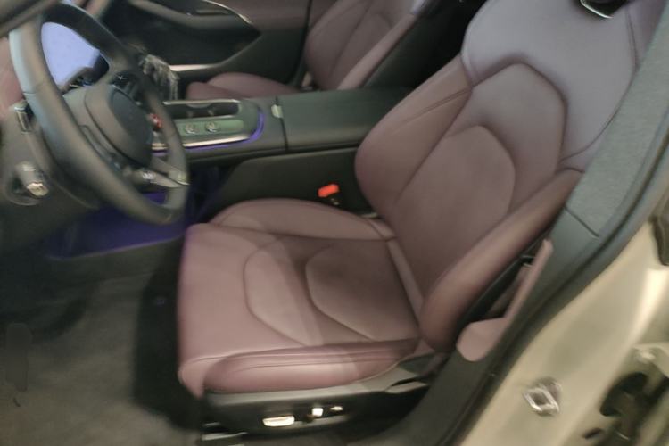 Used Xiaomi Auto SU7 2024 Rear-Drive Long-Range Intelligent Driving Version Left Front Seat