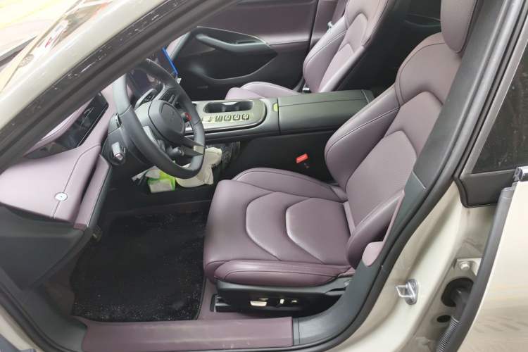 Used Xiaomi Auto SU7 2024 Four-Wheel Drive Ultra-Long Range Advanced Intelligent Driving Max Edition Left Front Seat