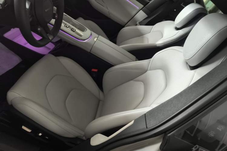 Used Xiaomi Auto SU7 2024 Rear-Drive Ultra-Long Range Advanced Pro-Level Intelligent Driving Version Left Front Seat