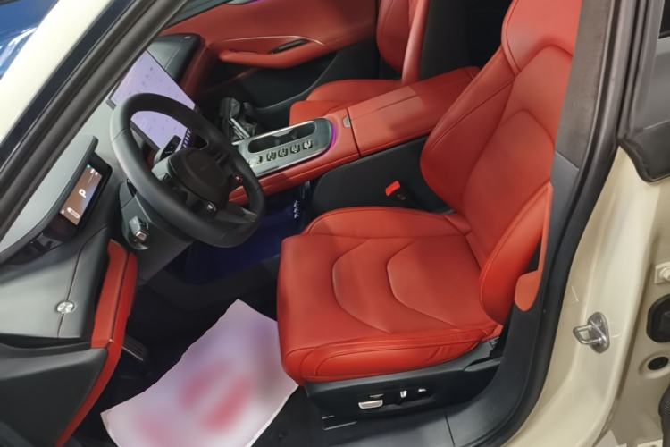 Used Xiaomi Auto SU7 2024 Four-Wheel Drive Ultra-Long Range Advanced Intelligent Driving Max Edition Left Front Seat