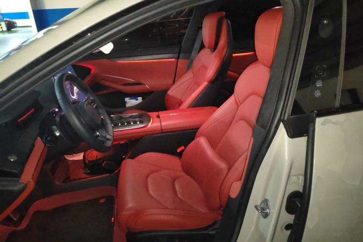 Used Xiaomi Auto SU7 2024 Four-Wheel Drive Ultra-Long Range Advanced Intelligent Driving Max Edition Left Front Seat