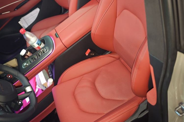 Used Xiaomi Auto SU7 2024 Four-Wheel Drive Ultra-Long Range Advanced Intelligent Driving Max Edition Left Front Seat