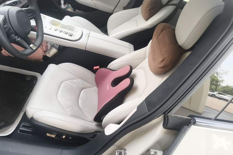 Used Xiaomi Auto SU7 2024 Four-Wheel Drive Ultra-Long Range Advanced Intelligent Driving Max Edition Left Front Seat