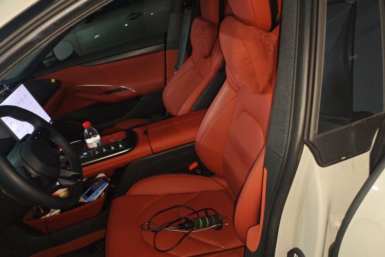 Used Xiaomi Auto SU7 2024 Rear-Drive Ultra-Long Range Advanced Pro-Level Intelligent Driving Version Left Front Seat