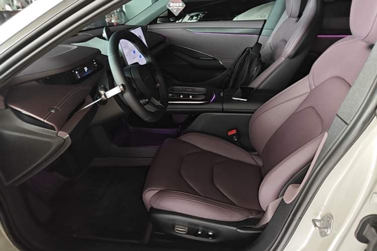 Used Xiaomi Auto SU7 2024 Rear-Drive Long-Range Intelligent Driving Version Left Front Seat