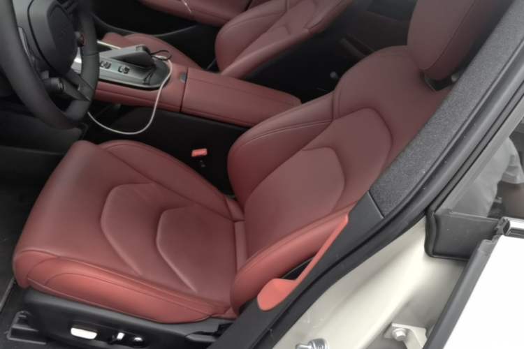 Used Xiaomi Auto SU7 2024 Rear-Drive Standard Founder Edition Left Front Seat