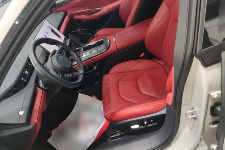 Used Xiaomi Auto SU7 2024 Rear-Drive Long-Range Intelligent Driving Version Left Front Seat