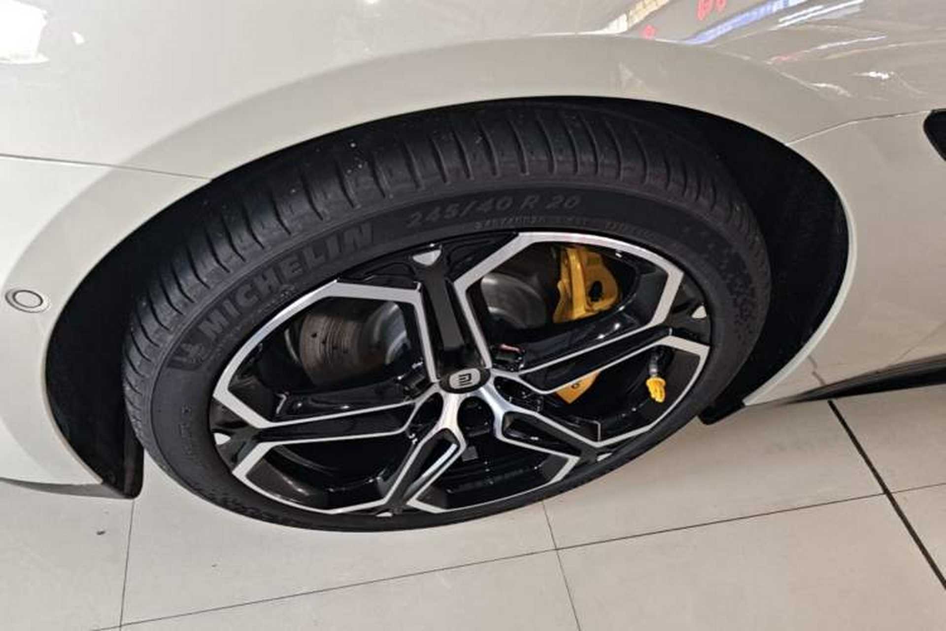 Used Xiaomi Auto SU7 2024 Rear-Drive Long-Range Intelligent Driving Version Left Front Wheel Hub