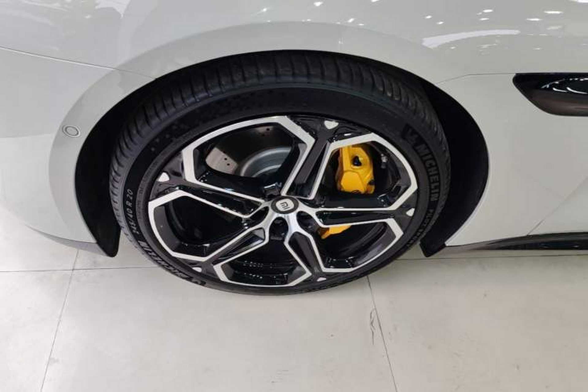 Used Xiaomi Auto SU7 2024 Four-Wheel-Drive Max Founder's Edition Left Front Wheel Hub