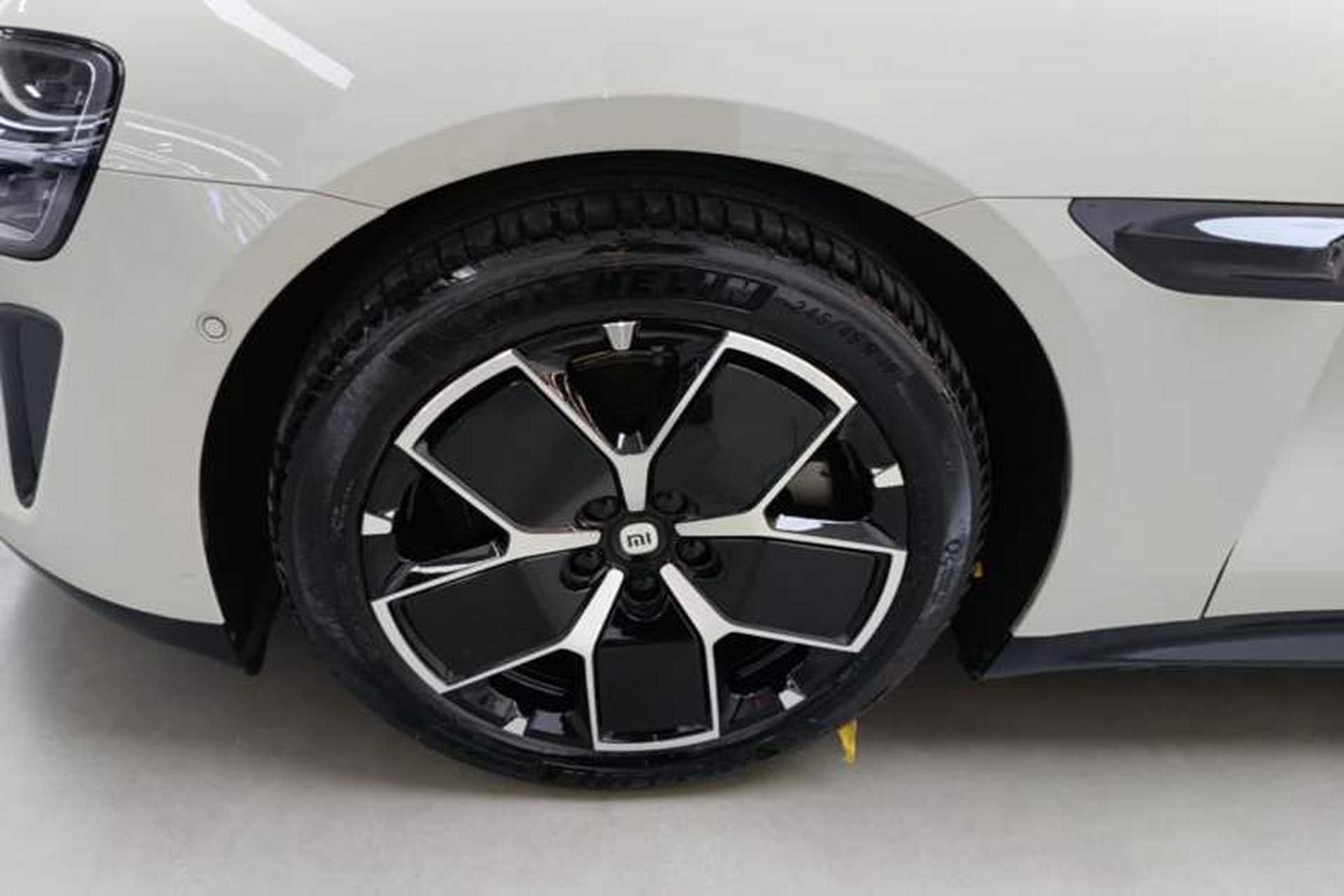 Used Xiaomi Auto SU7 2024 Rear-Drive Long-Range Intelligent Driving Version Left Front Wheel Hub