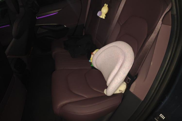 Used Xiaomi Auto SU7 2024 Rear-Drive Ultra-Long Range Advanced Pro-Level Intelligent Driving Version Left Rear Seat