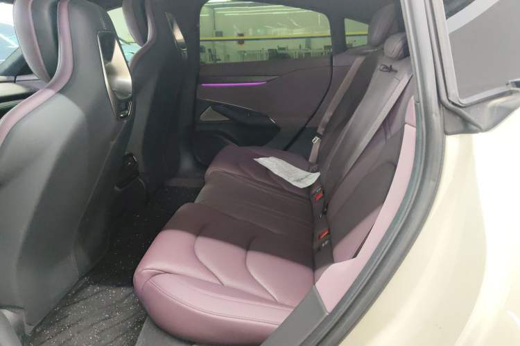 Used Xiaomi Auto SU7 2024 Four-Wheel-Drive Max Founder's Edition Left Rear Seat