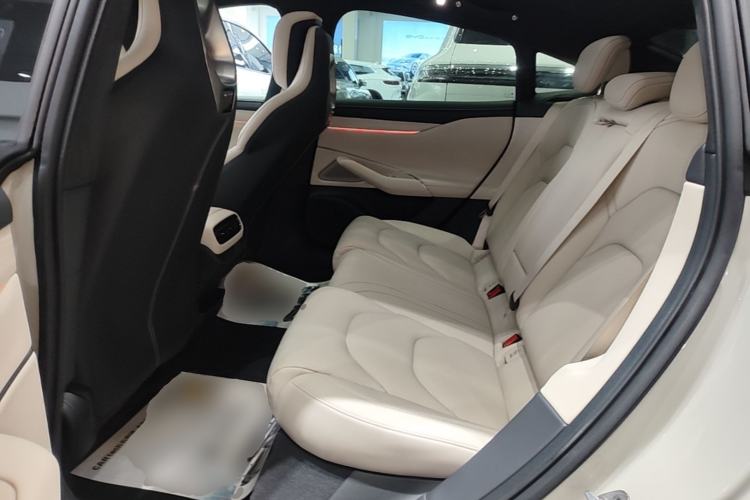 Used Xiaomi Auto SU7 2024 Four-Wheel Drive Ultra-Long Range Advanced Intelligent Driving Max Edition Left Rear Seat