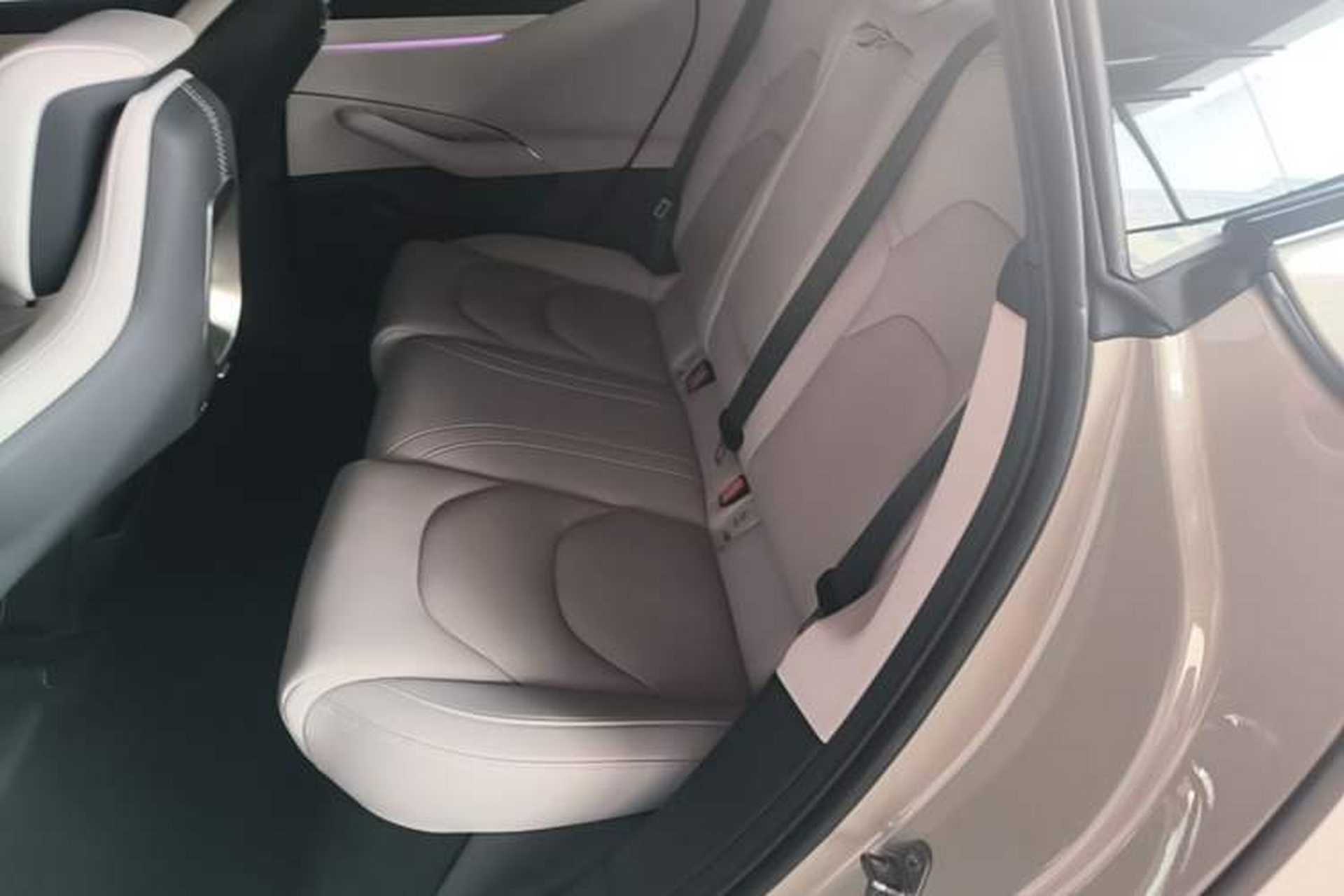 Used Xiaomi Auto SU7 2024 Rear-Drive Long-Range Intelligent Driving Version Left Rear Seat