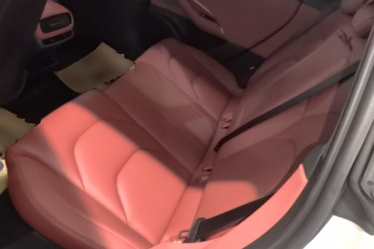 Used Xiaomi Auto SU7 2024 Four-Wheel Drive Ultra-Long Range Advanced Intelligent Driving Max Edition Left Rear Seat